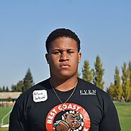 6-3, 275 DE/OL Kelvin Jackson II (Center) 12