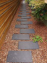 27 Easy and Cheap Walkway Ideas for Your Garden