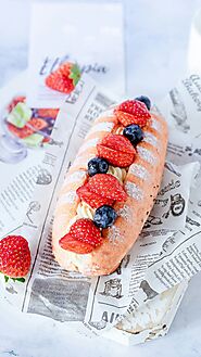 Fruits cream bread