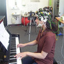 El cerebro de músicos y oyentes en una improvisación musical