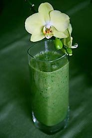 Kale and Banana Smoothie - Unlimited Recipes