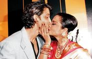 Rekha kissing Hrithik Roshan