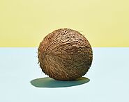 Wait a Second–Is Coconut Oil More Effective at Soothing Sunburns Than Aloe Vera?