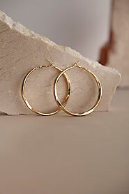 Tips for Choosing the Perfect Roberto Coin Hoop Earrings