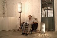 El nebot del persianer, lámparas y muebles a partir de persianas recicladas