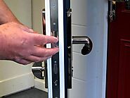 Signs That Your Industrial Door Needs Repairing Services