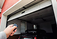 Expert Tips on Choosing and Maintaining a Garage Door