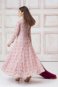 Lilly – Maria Nasir