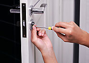 Get your door fixed in Wolverhampton with professional and reliable door repair services