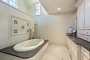 Common Bathroom Design in Long Grove : Wanland Builders