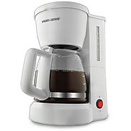 Black and Decker Coffee Maker Review - DCM600W 5-Cup Drip Coffeemaker - Kitchen Things