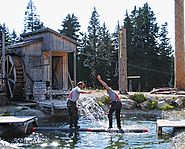 Grouse Mountain Resorts