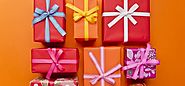 What Are the 9 Best Types of Gifts to Give Your Customers?