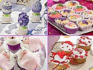 Preparare il pan di spagna, montare gli albumi a neve, montare i tuorli con lo zucchero, unire la farina setacciata c...