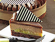 Torta Guadeloupe con banana e cioccolato.