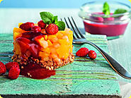 Tartare di melone e pesche con salsa al porto.