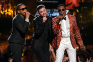 BET Awards 2013: Charlie Wilson, Justin Timberlake, Parrell, and Snoop Dogg steal the show