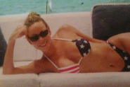 Happy 4th July: Mariah Carey slips into a sexy bikini