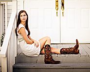 Best Women's Cowboy Boots - Top 5 List and Reviews for 2016