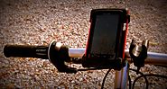 Want To Mount Your Smartphone On Your Bike? It’s This Easy