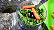 Green Juice Recipe - Spinach, Kale, Carrots & Banana