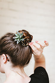 jojotastic // DIY Succulent Hair Pins