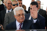 Palestinian officials: Abbas and Dahlan served poison to Arafat