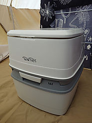 GEAR | Thetford Porta Potti Qube 165 Flushing Camp Loo Review