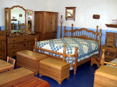 Country Style Bedroom Furniture - Functional and Welcoming