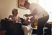 5 Signs Your Senior Loved One Needs Assistance at Home
