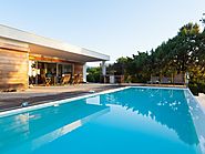 Faire construire une piscine : 10 conseils à suivre