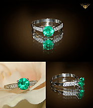 SIDE STONE ENGAGEMENT RINGS