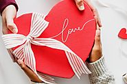 7 Beauty Gifts To Give Your Sweetheart This Valentine’s Day - Fashion Glim