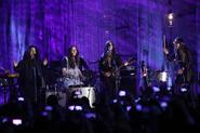 Haim and Lorde sing "Are You Strong Enough to be My Man" by Sheryl Crow