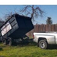 Vlogging vs. Podcasting: Which is Best for You in 2020? by Alex Coomb