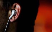 The Scientific Reason Your iPhone Earbuds Get Tangled Up
