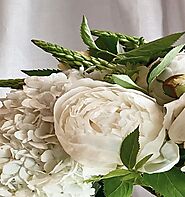 Flower Delivery Melbourne - Shop Beautiful, Fresh and Preserved Flowers