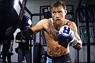 Conor McGregor hitting the heavy bag....those shots sound heavy! - MMA India