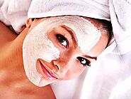 علاجات منزلية فعالة لتهدئة بشرتك بعد ماسكات التبييض | مجلة المرأة العربية