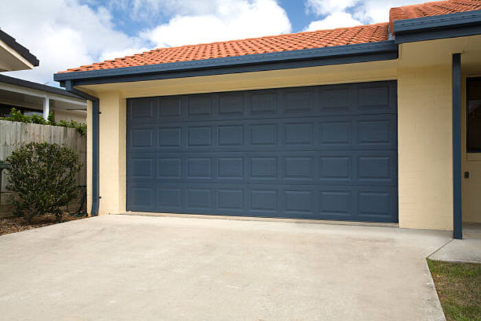 Modern Garage Door Company Miami for Large Space