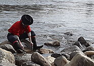 American River Gold Panning: An Adventure Travel Experience