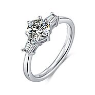 Choose Solitaire Diamond Engagement Ring with Unique Style