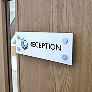 Finest acrylic sign printing services in the UK