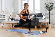 Which One Is Better? Online or In-Person Yoga Training ?