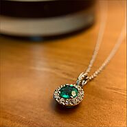 The Best diamond Necklaces pendants online