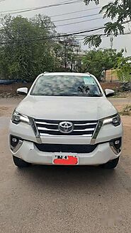 Used Toyota Fortuner in Jaipur from 9.5 Lakh