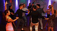 Salsa-Tanz: Warum und wie viel kostet es?