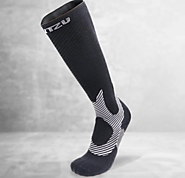 PERFORMANCE™ COMPRESSION SOCKS, BLACK