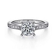 Trending Classic Engagement Ring Settings for Bride In 2021