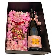 Veuve Clicquot Rose Champagne Gift Basket, Check Price - DC WINE & SPIRITS
